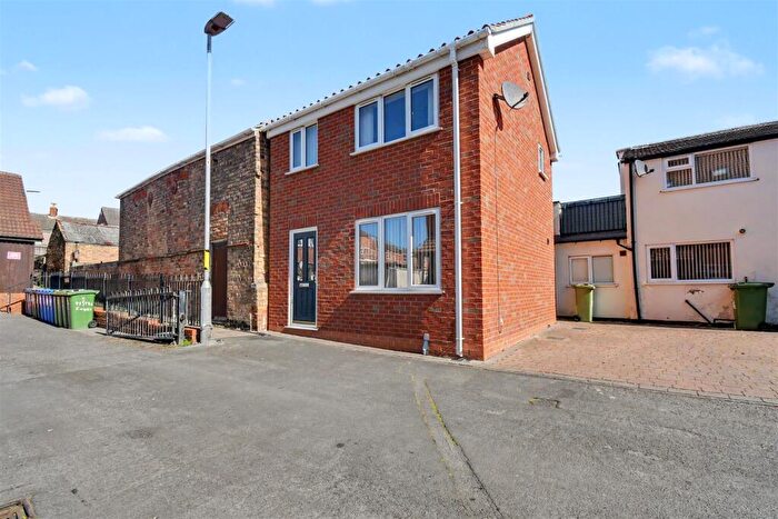 2 Bedroom Detached House For Sale In Oyster Court, Cleethorpes, DN35