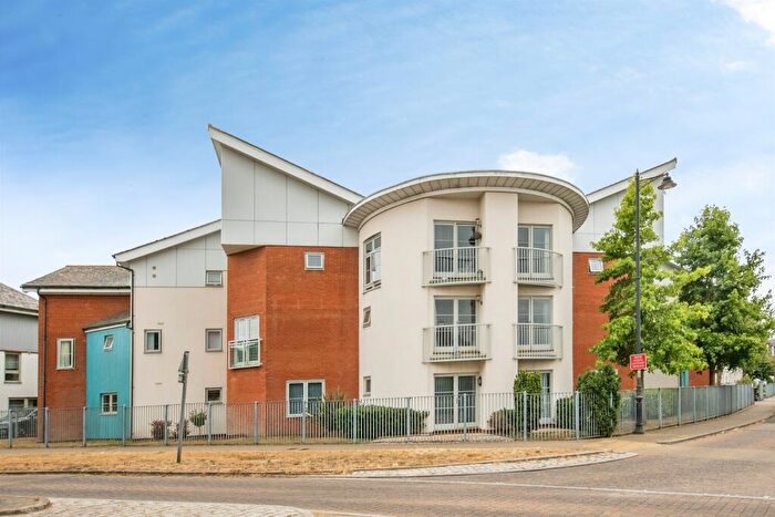 2 Bedroom Apartment For Sale In Downham Boulevard, Ipswich, IP3