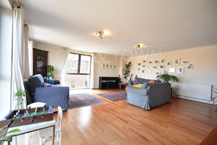 2 Bedroom Apartment To Rent In Cumberland Mills Square, London, E14