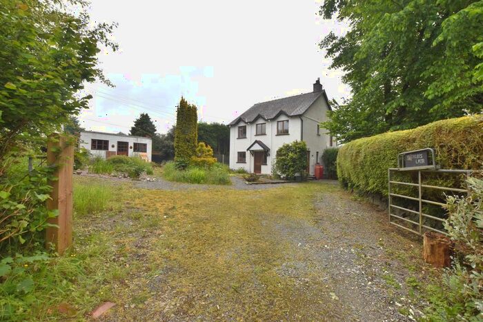 4 Bedroom Detached House For Sale In Capel Iwan, Newcastle Emlyn, SA38
