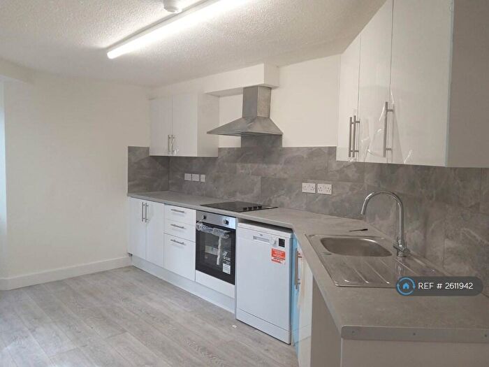 6 Bedroom Terraced House To Rent In Breams Field, Langdon Hills, Basildon, SS16