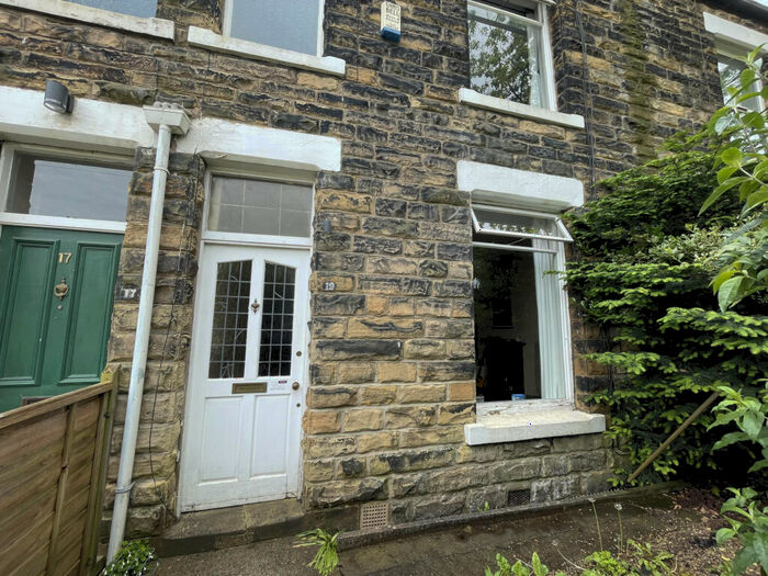 3 Bedroom Terraced House To Rent In Broomfield Road, Leeds, LS6