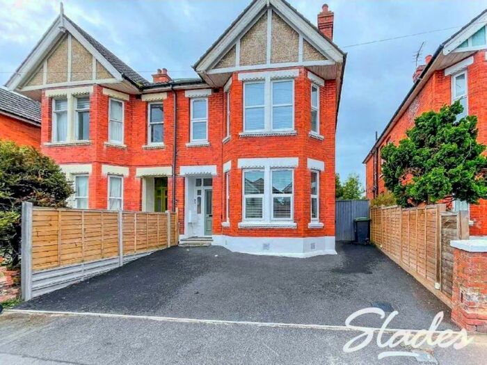 2 Bedroom Apartment To Rent In Herberton Road, Southbourne, Bournemouth, BH6