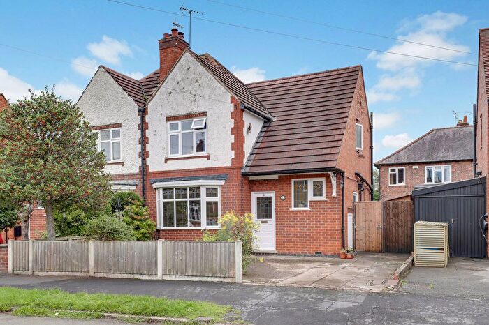 3 Bedroom Semi Detached House For Sale In Belmont Avenue, Breaston, DE72