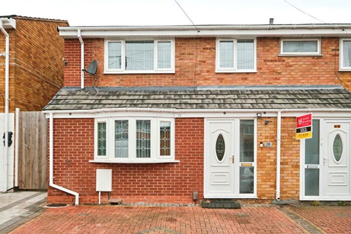 5 Bedroom Semi-Detached House For Sale In Townley Gardens, Birmingham, B6