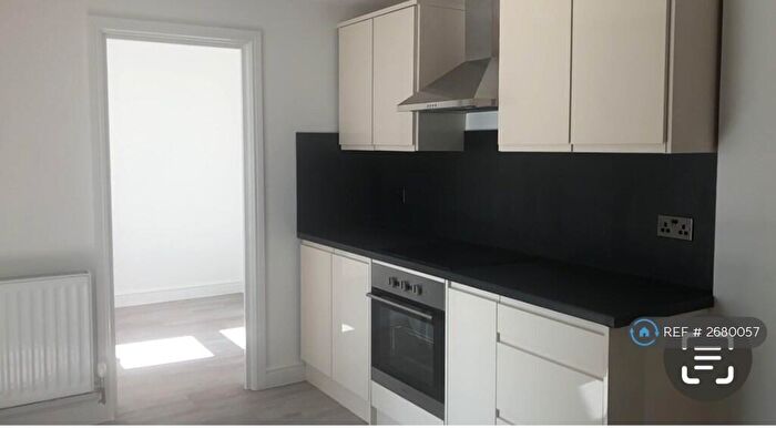 4 Bedroom Terraced House To Rent In Dunsbury Way, Havant, PO9