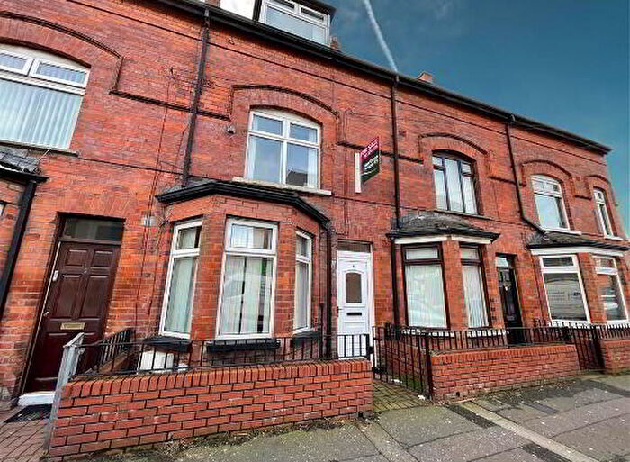 3 Bedroom TownHouse For Sale In Beechmount Avenue, Belfast, BT12