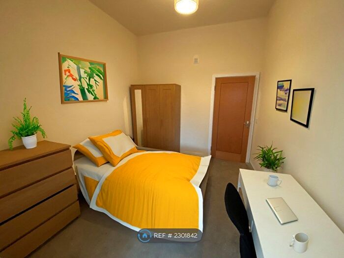 4 Bedroom Flat To Rent In New Walk Central, Leicester, LE1