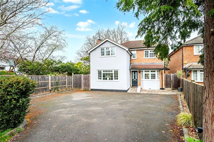 3 Bedroom Detached House For Sale In Longdown Lane North, Epsom, Surrey, KT17