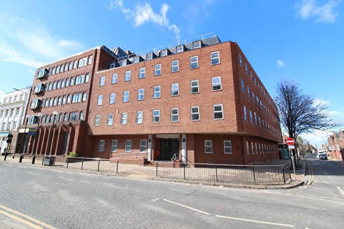 1 Bedroom Apartment To Rent In George Street, Hull, East Riding Of Yorkshire, HU1