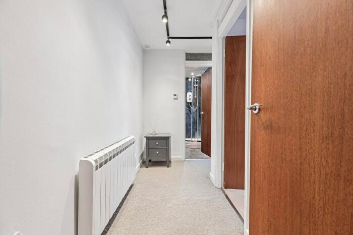1 Bedroom Apartment For Sale In Lethington Avenue, Shawlands, Glasgow, G41