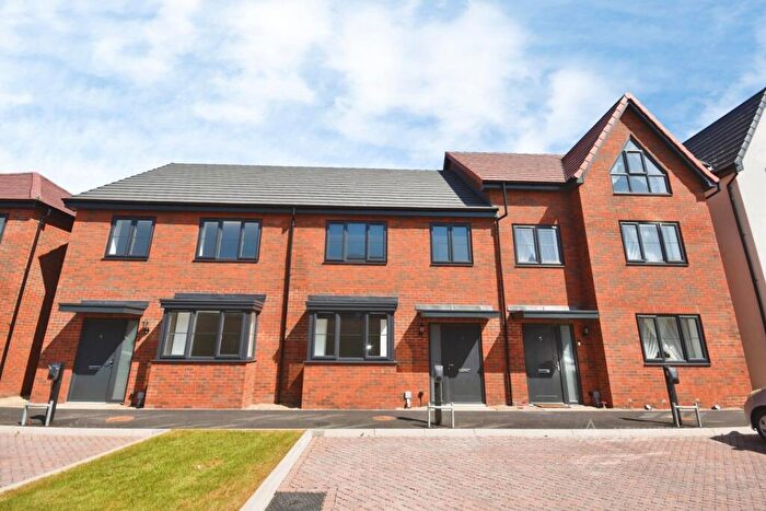 3 Bedroom Terraced House To Rent In Sanders Lane, Aylesbury, Buckinghamshire, HP21