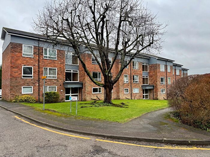 1 Bedroom Flat For Sale In White Hill Court, Berkhamsted, Hertfordshire, HP4