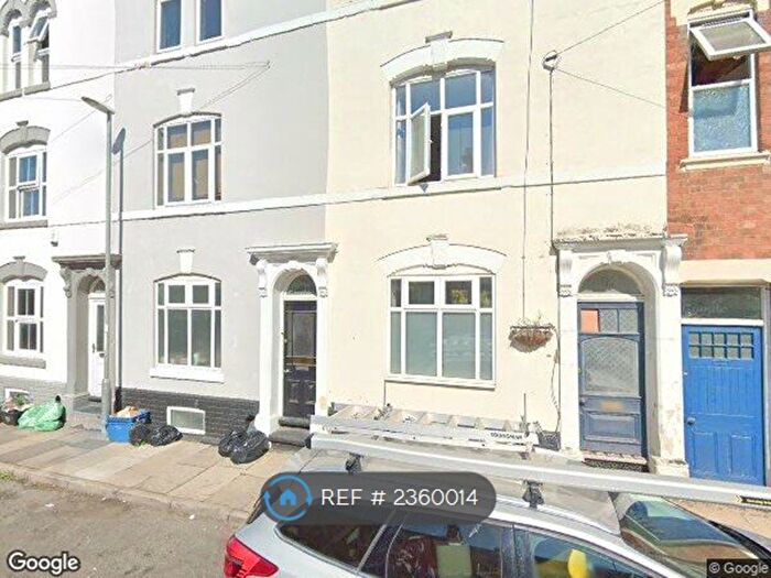 1 Bedroom Flat To Rent In Colwyn Road, Northampton, NN1