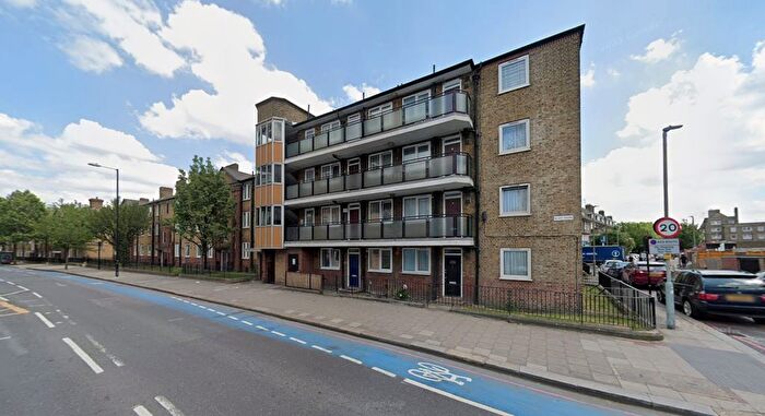 2 Bedroom Flat For Sale In Flat, Blake House, York Road, Battersea, SW11