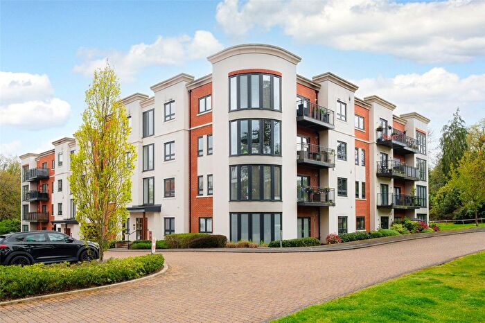 2 Bedroom Flat To Rent In London Road, Binfield, Bracknell, Berkshire, RG42