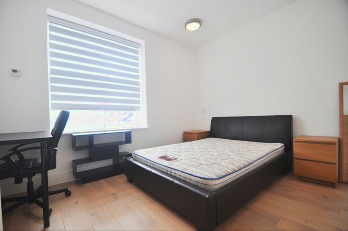 1 Bedroom Flat To Rent In New Broadway, Ealing W5