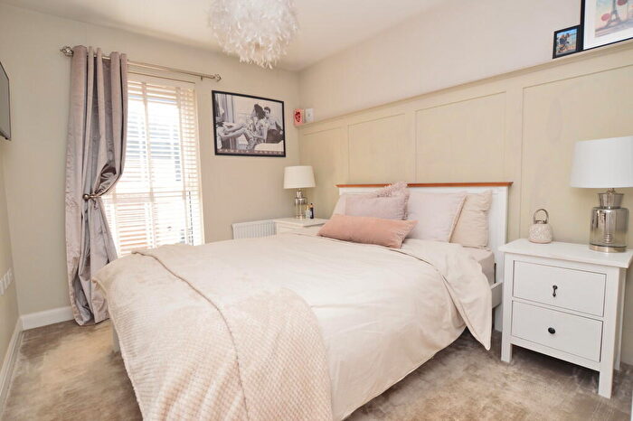 2 Bedroom Apartment To Rent In Clark Drive, Yate, BS37