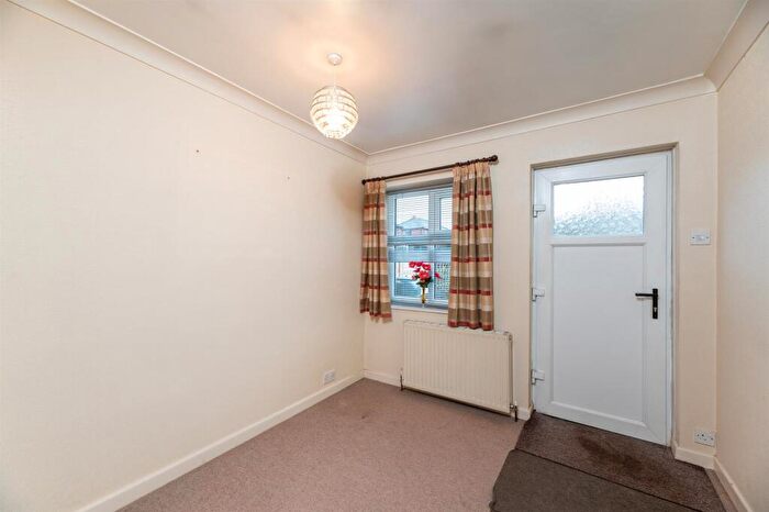 2 Bedroom Semi-Detached House For Sale In Oatlands Drive, Otley, LS21