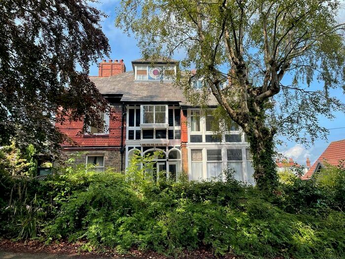 3 Bedroom Apartment To Rent In Manor House, Manley Road, LS29