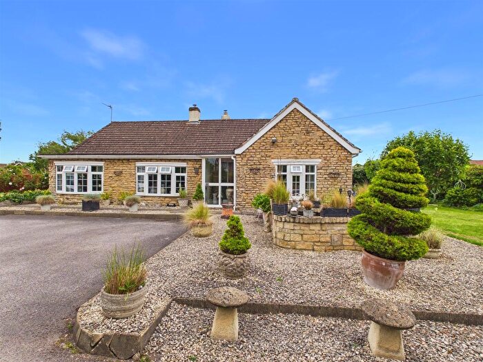 3 Bedroom Detached Bungalow For Sale In Church Road, Longlevens, Gloucester, GL2