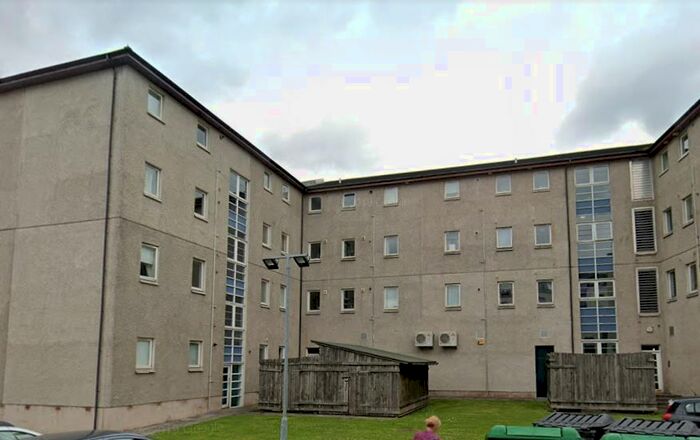 2 Bedroom Flat To Rent In Alexander Drive, Gorgie, Edinburgh, EH11