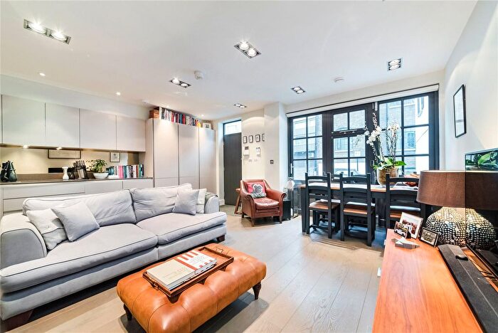 3 Bedroom Mews To Rent In Jacobs Well Mews, Marylebone, London, W1U