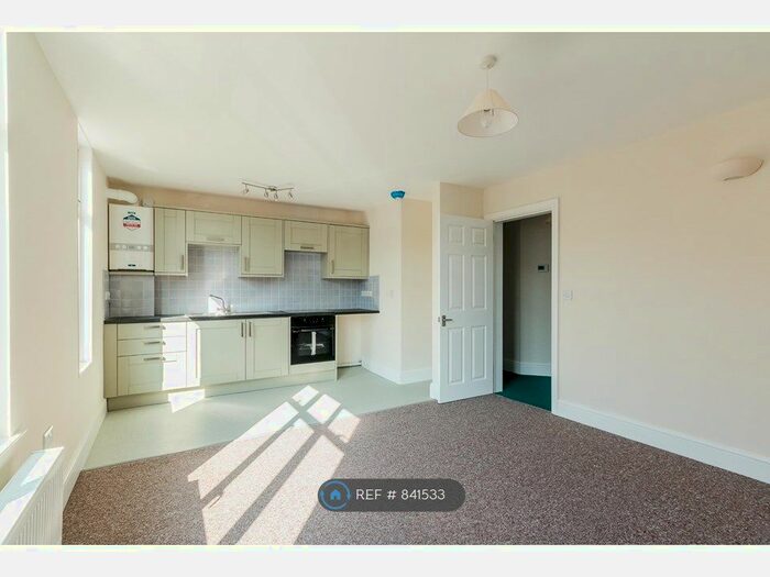 1 Bedroom Flat To Rent In Cowick Street, Exeter, EX4