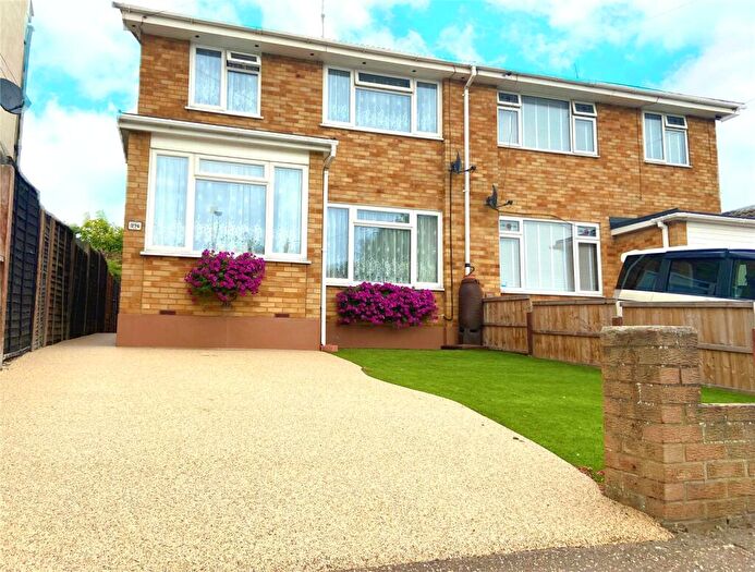 3 Bedroom Semi Detached House For Sale In Rayleigh Road, Eastwood, Essex, SS9