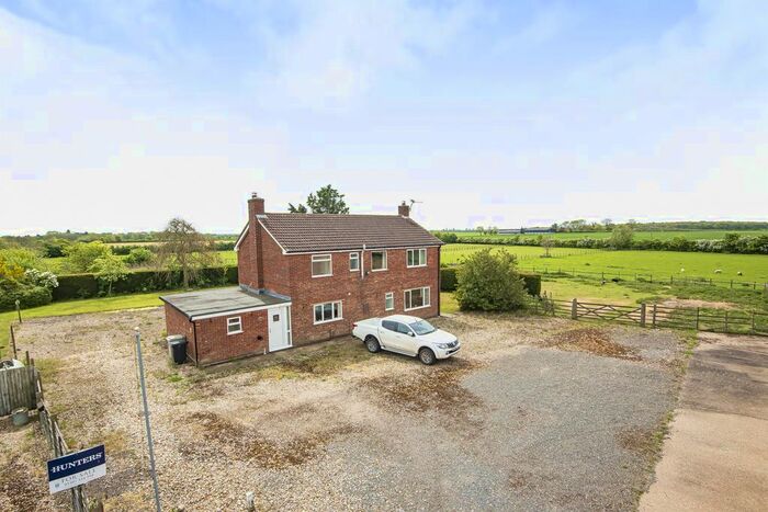 4 Bedroom Farmhouse For Sale In Mill Lane, Minting, Horncastle, LN9
