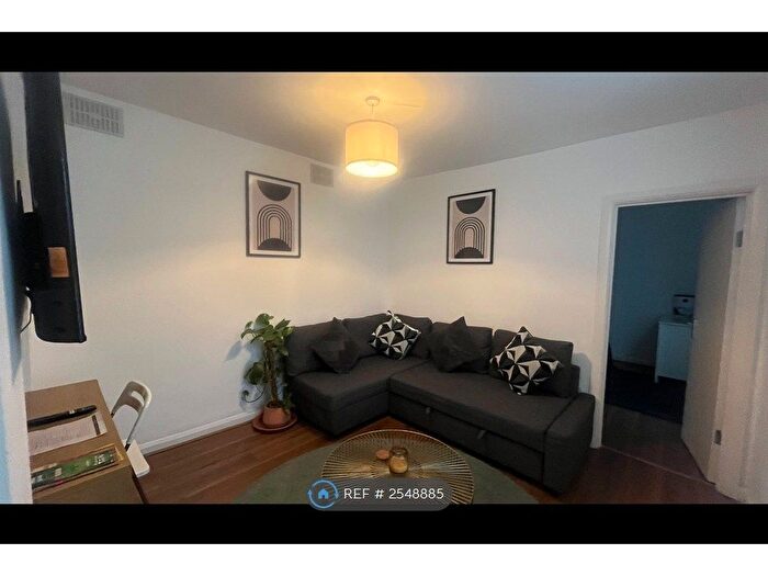 1 Bedroom Flat To Rent In King Street, London, W6