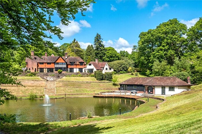 6 Bedroom Detached House For Sale In Durford Wood, Petersfield, Hampshire, GU31