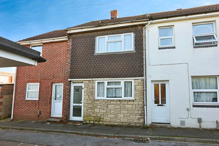 3 Bedroom Terraced House For Sale In Reeds Place, Gosport, Hampshire, PO12