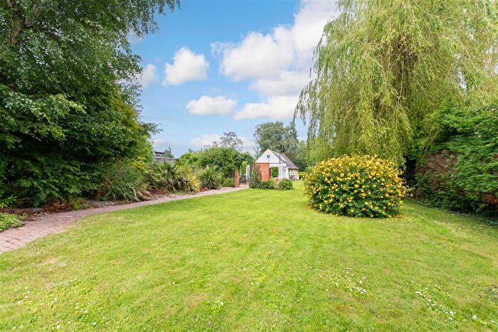 3 Bedroom Detached Bungalow For Sale In David Street, Harvel, Meopham, Kent, DA13