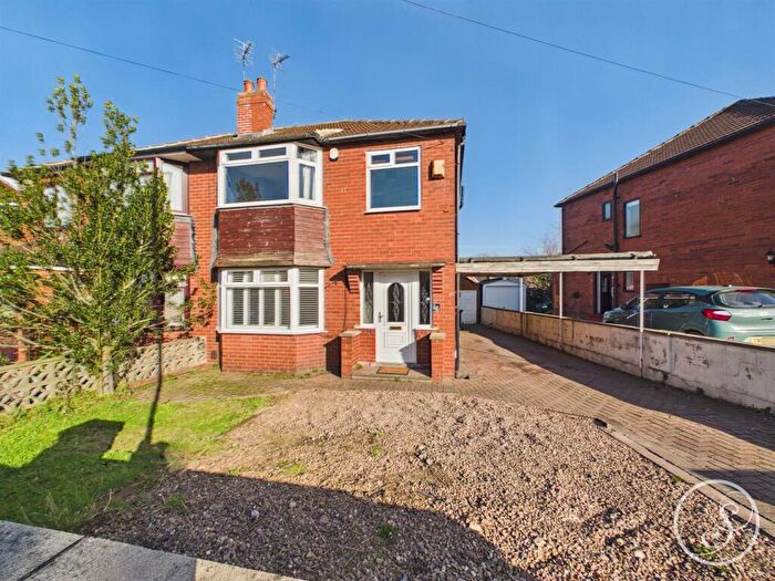 3 Bedroom Semi Detached House To Rent In Baronscourt, Leeds, LS15
