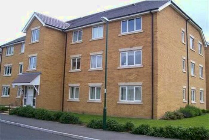 2 Bedroom Flat To Rent In Fellowes Road, Peterborough, PE2