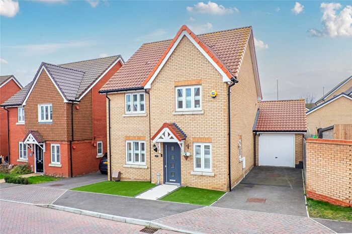 4 Bedroom Detached House For Sale In Songbird Crescent, Chattenden, Kent, ME3