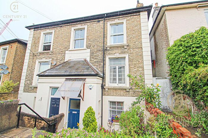 5 Bedroom Flat To Rent In Orchard Road Kingston Upon Thames, KT1