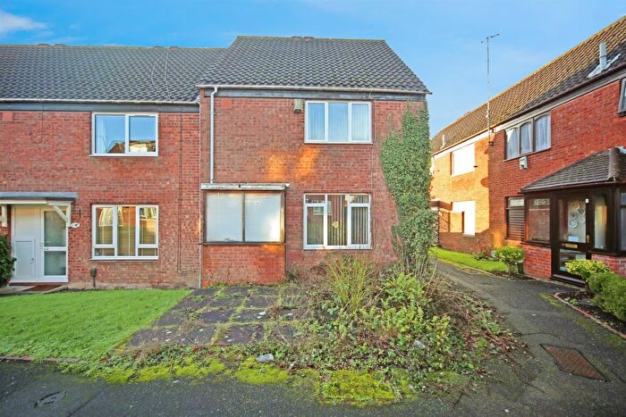 2 Bedroom End Terrace House For Sale In Greystone Close, Redditch, B98