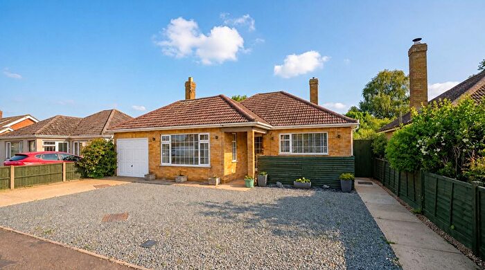 2 Bedroom Detached Bungalow For Sale In Kenleigh Drive, Boston, PE21