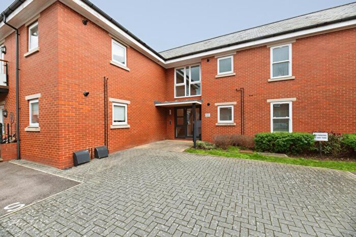 1 Bedroom Flat For Sale In Sherwood Way, Epsom, Surrey, KT19