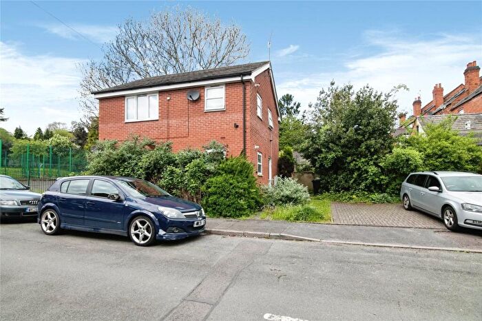 1 Bedroom Maisonette For Sale In Glover Street, Redditch, Worcestershire, B98
