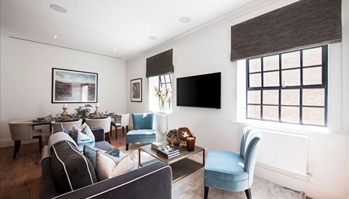 3 Bedroom Flat To Rent In Rainville Road, London, W6
