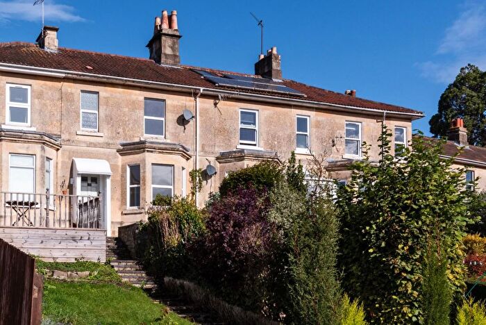 2 Bedroom Property To Rent In Chilton Road, Bath, BA1