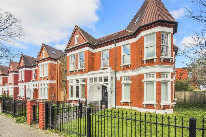1 Bedroom Flat To Rent In Wavertree Road, London, SW2