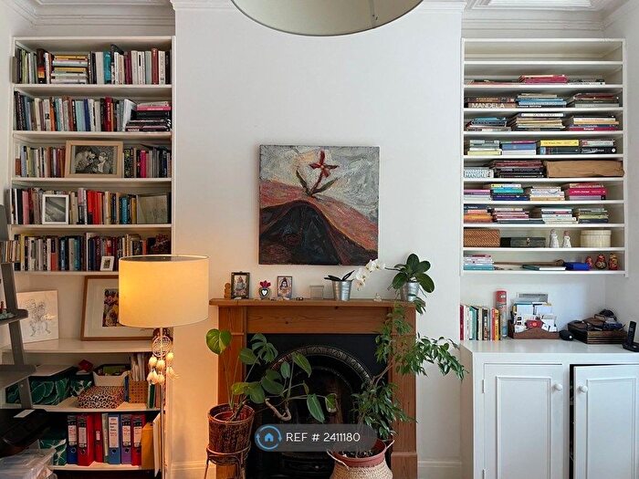 2 Bedroom Flat To Rent In Harvist Road, London, NW6