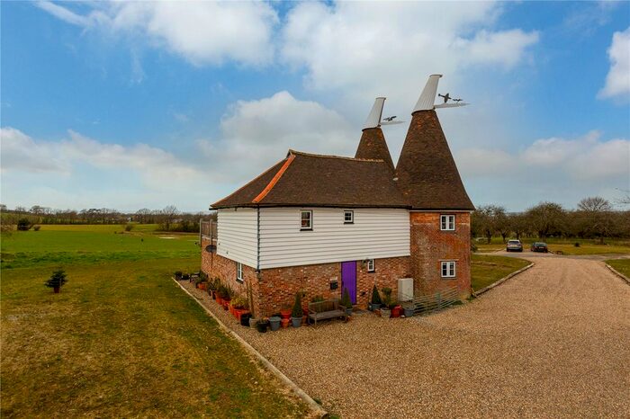 4 Bedroom Detached House To Rent In Castle Hill Farm, Pearsons Green Road, Brenchley, Kent, TN12