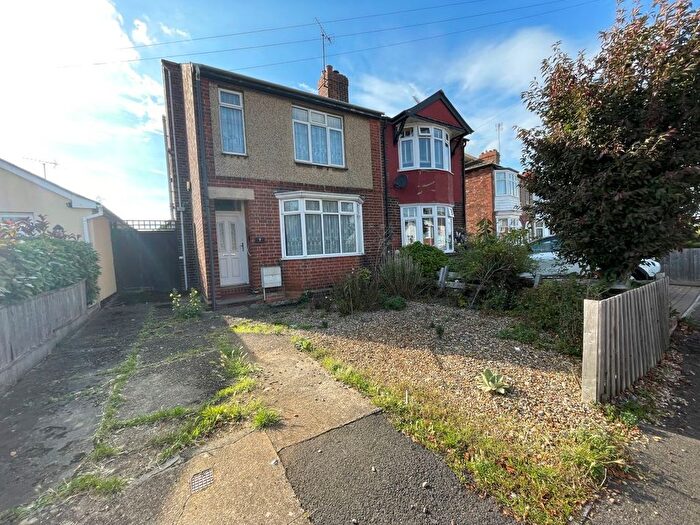 3 Bedroom Semi Detached House For Sale In Hillside Road, Wellingborough, Northamptonshire, NN8
