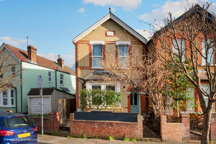 2 Bedroom Flat To Rent In Chatham Road, Norbiton, Kingston Upon Thames, KT1