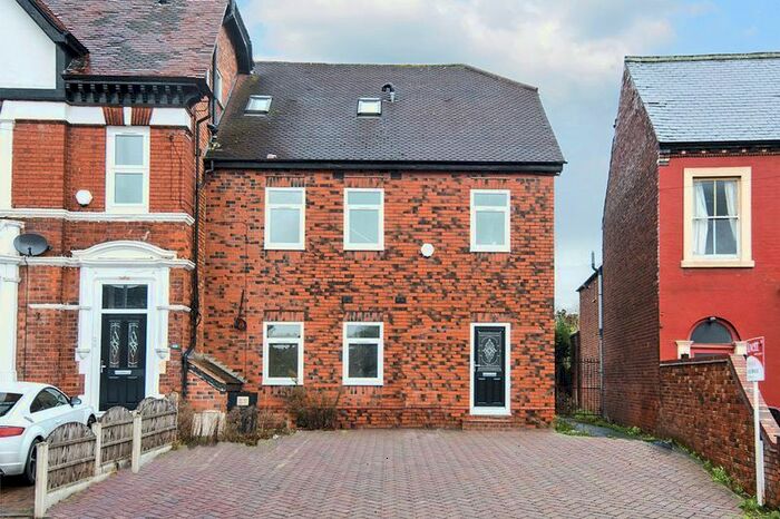 5 Bedroom Semi-Detached House To Rent In Trent Valley Road, Lichfield, WS13